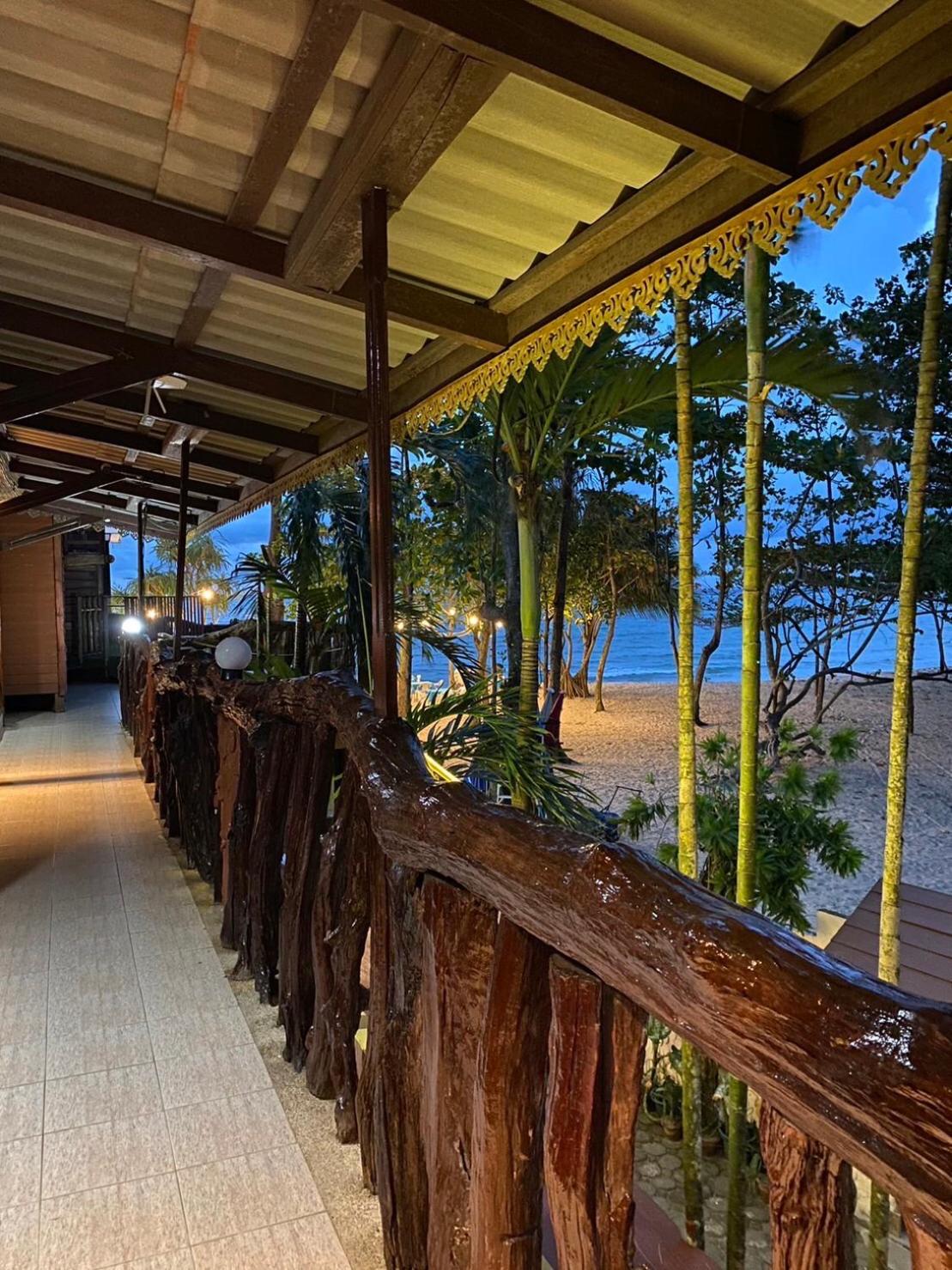 Ruan Mai Naiyang Beach Resort - SHA Plus Nai Yang Beach Exterior foto